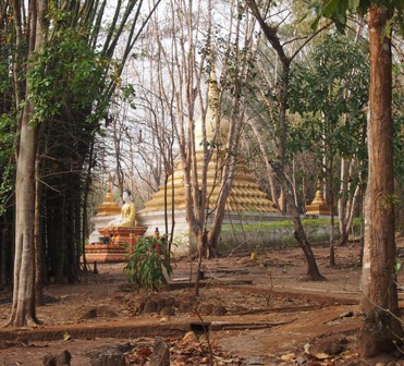 Mon village Buddhist temple